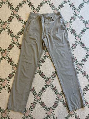 Vineyard Vines Fairway Pant in Light Khaki